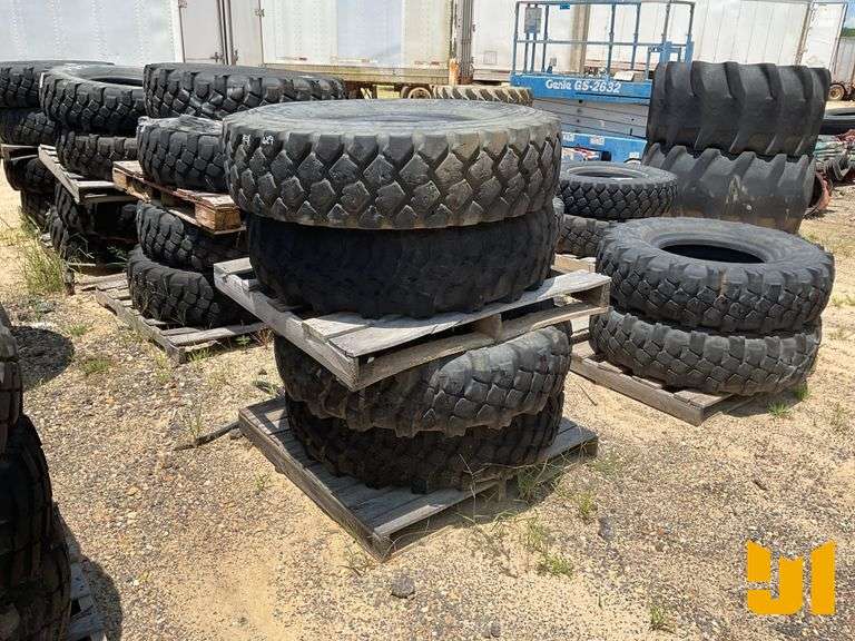MICHELIN XML OFF ROAD 12.00R20 TIRES