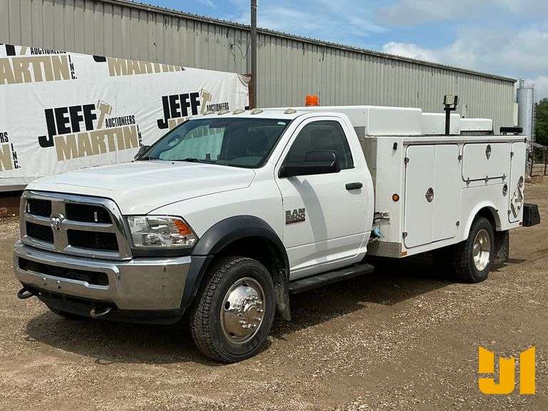 2015 RAM 5500 S/A MECHANICS TRUCK VIN: 3C7WRMBL2FG567249