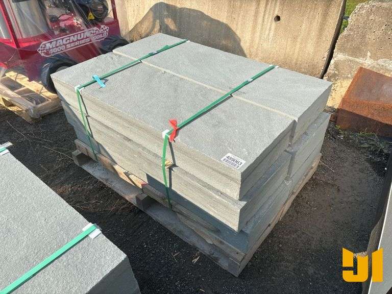 PALLET OF BLUE STONE PAVERS
