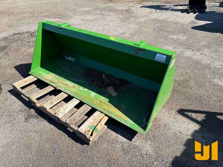 KIVEL 66” SMOOTH BUCKET SN: KM9762