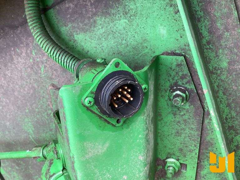 JOHN DEERE 443 SN: 384315 CORN HEAD