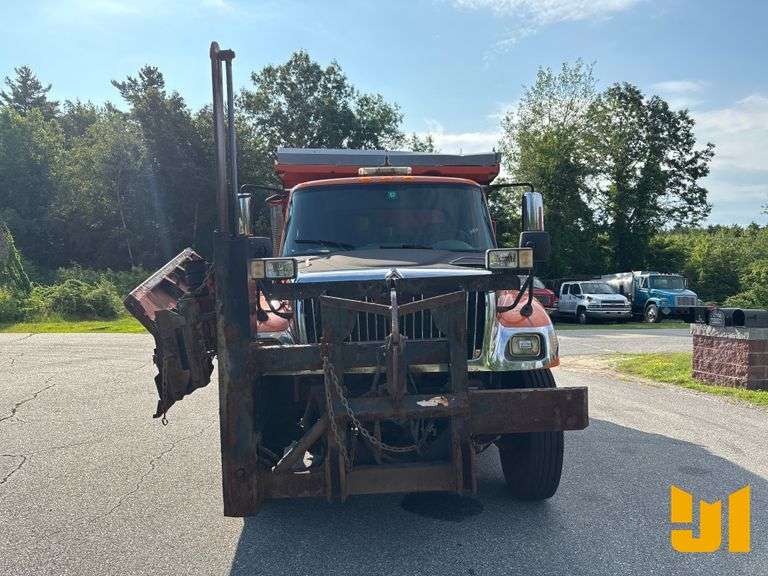 2006 INTERNATIONAL 7500 SINGLE AXLE DUMP TRUCK VIN: 1HTWLAZRX6J344725