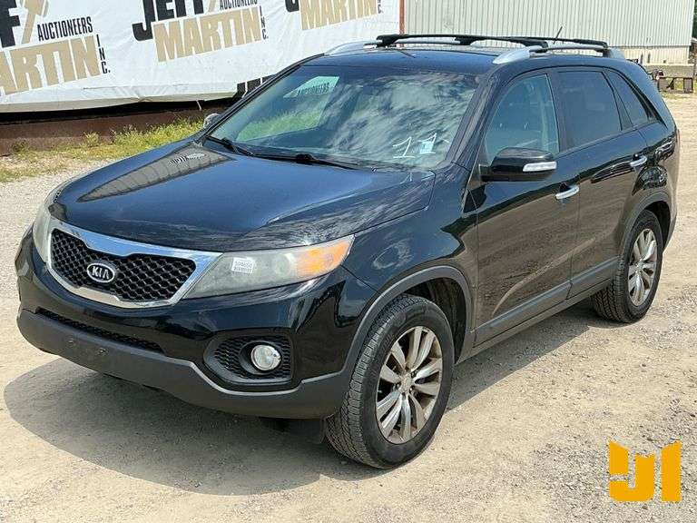 2011 KIA SORENTO EX VIN: 5XYKU4A27BG037709 FWD