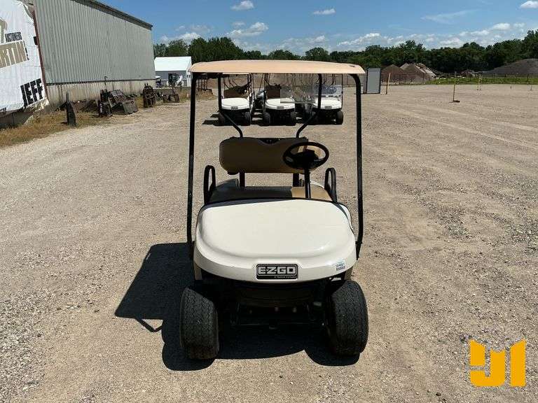 2018 EZ GO TXT GOLF CART SN: 3351959
