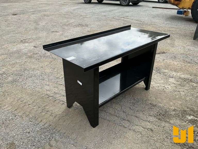 UNUSED 28"X60" KC WORK BENCH