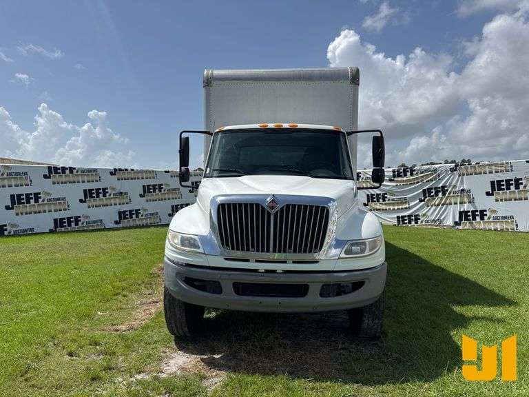 2016 INTERNATIONAL MF035 TANDEM AXLE VAN TRUCK VIN: 3HAMSSTR4GL741097