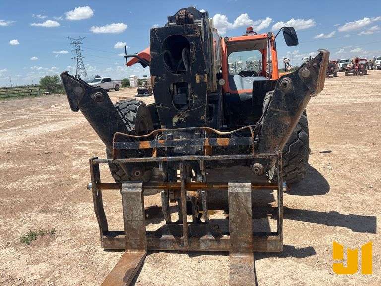 2018 JLG 1055 10000 LB TELESCOPIC FORKLIFT SN: 0160090026