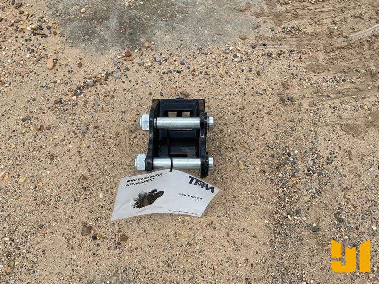 UNUSED 2025 TPM QUICK HITCH TO FIT .8-1.4 TON EXCAVATOR