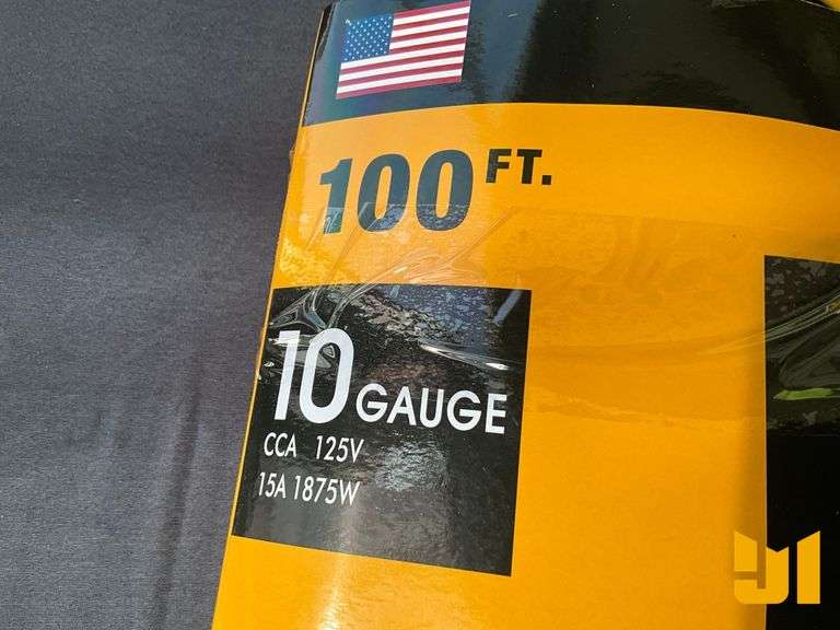 UNUSED 100FT 10NGAUGE EXTENSION CORD