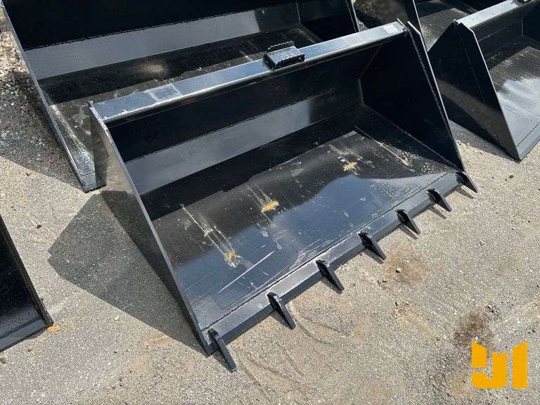 UNUSED 66 INCH TOOTH  BUCKET