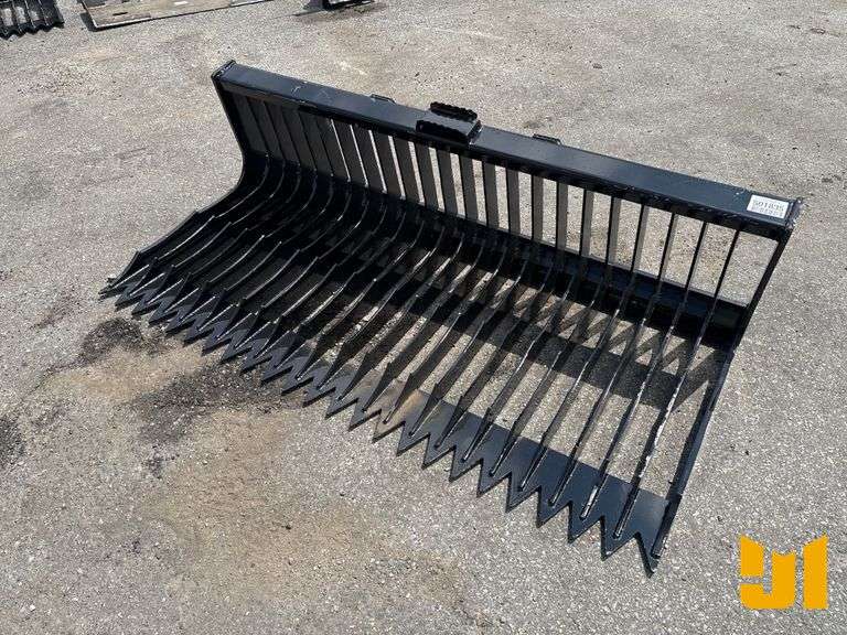UNUSED QT FINE SKELETON BUCKET LOW SIDE 72 INCH