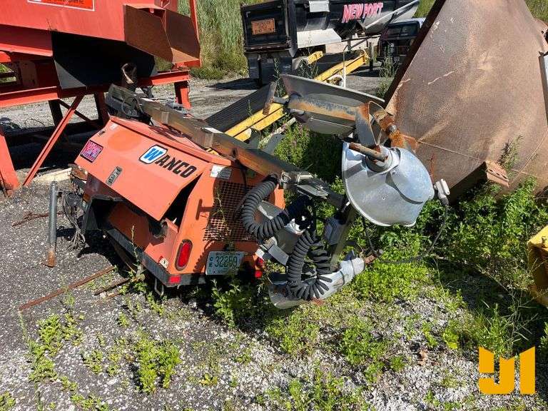 WANCO WLT4M LIGHT PLANT SN: 5F13D1419D1003892