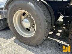 2011 KENWORTH W900 TRI AXLE DAY CAB TRUCK TRACTOR VIN: 1XKWP4TX9BJ284297