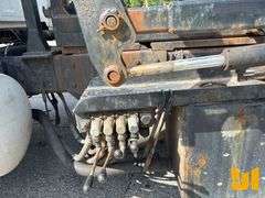 2005 STERLING 8500 TRI ROLL OFF TRUCK