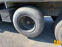 2005 INTERNATIONAL 7600 TRI-AXLE DUMP TRUCK VIN: 1HTWYSBT25J036010