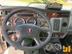 2007 KENWORTH T300 TANDEM AXLE ROLLBACK TRUCK VIN: NKLMLD9XX7M208933