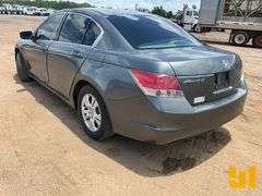 2008 HONDA ACCORD VIN: JHMCP26488C071809 FWD