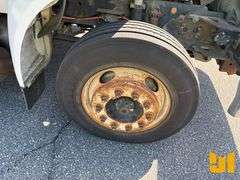 2011 FORD F-650 SINGLE AXLE REGULAR CAB STAKE BED TRUCK VIN: 3FRWF6FC8BV589342