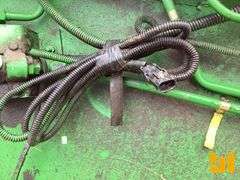 JOHN DEERE 915 SN: 630481 BEAN PLATFORM