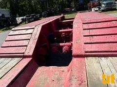 2002 TALBERT TALBERT HYDRAULIC FOLDING NECK FOLDING NECK LOWBOY TRAILER VIN: 40FSK704921021213
