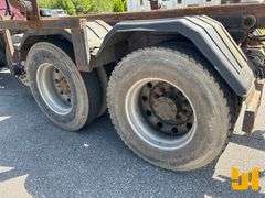 1994 PETERBILT 357 TRI ROLL OFF TRUCK VIN: 1XPAL60X2RN353155
