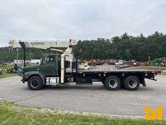 2001 FREIGHTLINER FL112 NATIONAL  BOOM TRUCK VIN: 1FVHBGAS01HJ49358