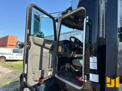 2015 PETERBILT 348 TANDEM AXLE REGULAR CAB FLATBED TRUCK VIN: 2NP3LJ0X8FM278365