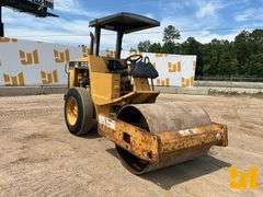 1999 CATERPILLAR CS323C SINGLE DRUM VIBRATORY ROLLER SN: 1EN00250
