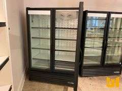 TRUE FLM-54F-T8L01 FREEZER MERCHANDISER