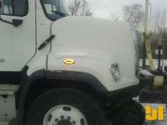 2016 FREIGHTLINER 108SD TANDEM AXLE DUMP TRUCK VIN: 1FVHG5CY0GHHE2264