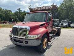 2007 INTERNATIONAL 4300 S/A HOOK LIFT TRUCK VIN: 1HTMMAALX7H393640