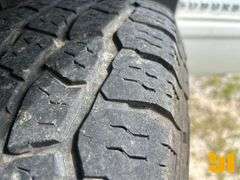 2011 CHEVROLET SUBURBAN VIN: 1GNSCJE06BR215323 2WD