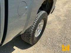 2010 CHEVROLET SILVERADO EXTENDED CAB 4X4 PICKUP VIN: 1GCSKSE36AZ252821