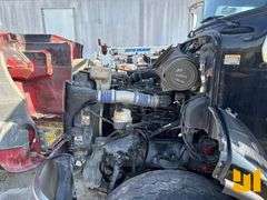 2015 PETERBILT 348 TANDEM AXLE REGULAR CAB FLATBED TRUCK VIN: 2NP3LJ0X8FM278365