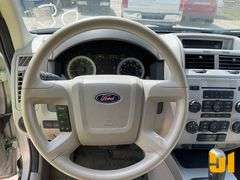 2008 FORD ESCAPE XLT VIN: 1FMCU93108KD84156 4WD