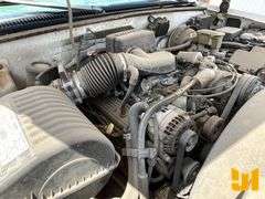 1998 CHEVROLET GMT-400 REGULAR CAB 4X4 PICKUP   VIN: 1GCGK24R5WZ274621