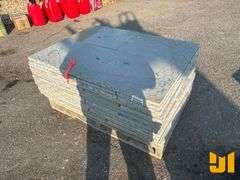 PALLET OF BLUE STONE PAVERS