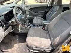 2017 KIA FORTE VIN: 3KPFK4A77HE050064 FWD
