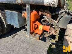 1981 MACK DM686SX TANDEM AXLE WATER TRUCK VIN: 1M2B128C7BA008007