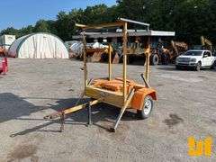 2012 SOLAR TECH SILENT ARROW BOARD SN: 4GM1A091