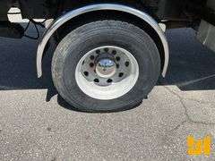 1999 KENWORTH T800 SINGLE AXLE ROLLBACK TRUCK VIN: 1NKDHT7X5XJ796956