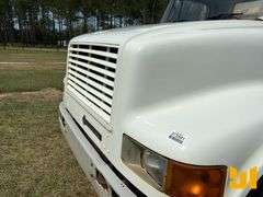2001 INTERNATIONAL 4700 S/A REAR LOAD RESIDENTIAL COLLECTION TRUCK VIN: 1HTSCAAN51H213578