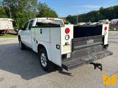2015 CHEVROLET SILVERADO S/A MECHANICS TRUCK VIN: 1GC2KVE84FZ516784