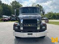 2024 MACK MD SINGLE AXLE ROLLBACK TRUCK VIN: 1M2MDBAA0RS012090