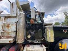 PETERBILT H400 TANDEM AXLE DUMP TRUCK VIN: 1XPCDB90NN315340