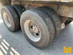 2007 GMC 8500 SINGLE AXLE CREW CAB FLATBED TRUCK VIN: 1GDV8C4B27F423628