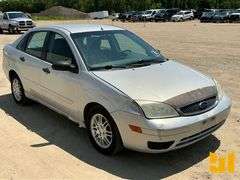 2005 FORD FOCUS SE ZX4 VIN: 1FAFP34N15W122972 FWD