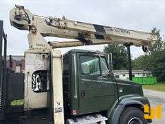 2001 FREIGHTLINER FL112 NATIONAL  BOOM TRUCK VIN: 1FVHBGAS01HJ49358