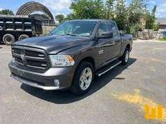2018 RAM 1500 CREW CAB 4X4 PICKUP VIN: 1C6RR7FG7JS264579