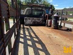 2011 FORD F-650 SINGLE AXLE REGULAR CAB STAKE BED TRUCK VIN: 3FRWF6FC8BV589342